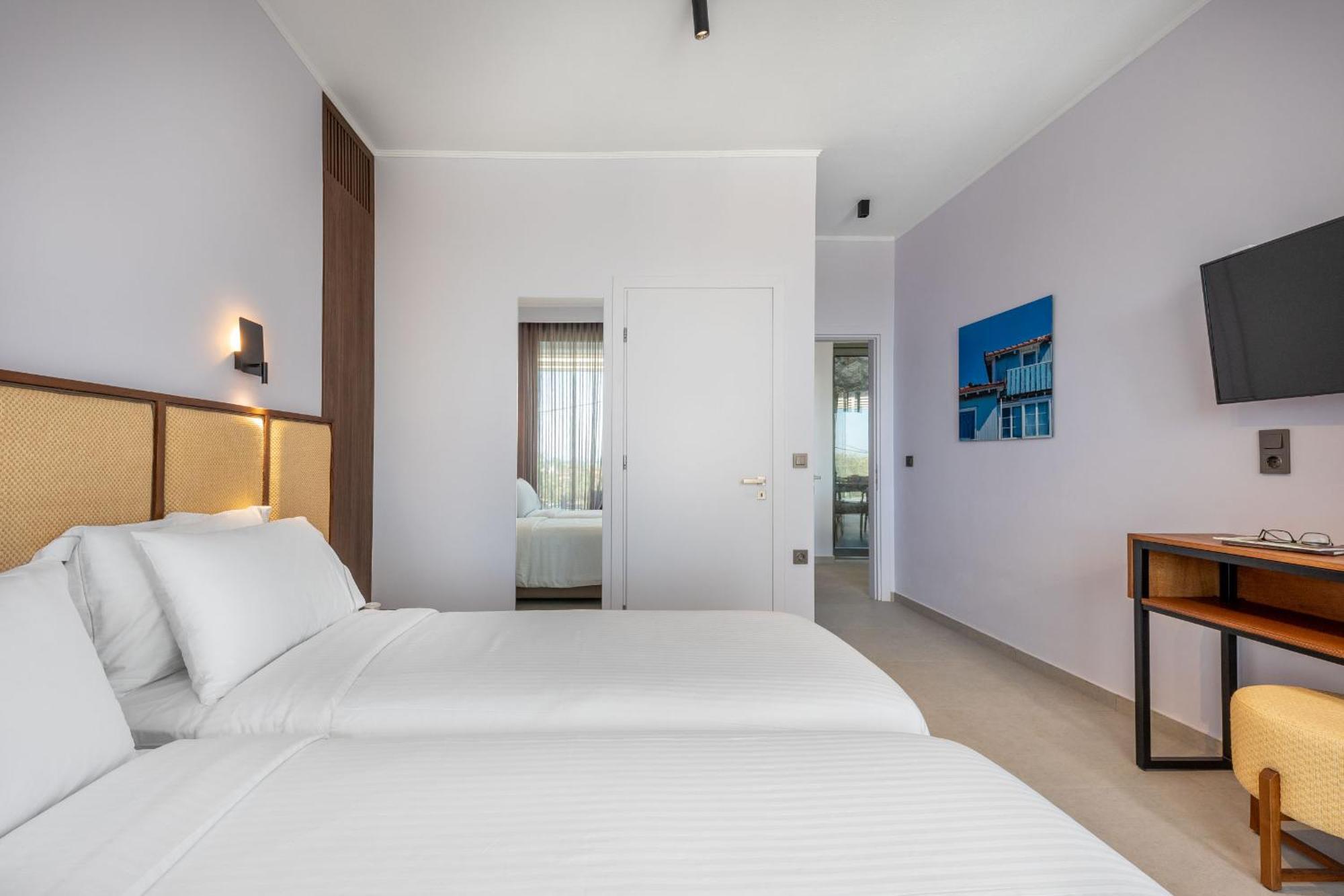 Z 4 Luxury Villas アギオス・イオアニス エクステリア 写真